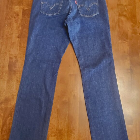 Levi’s ~ Sz 4 ~ 505 Straight Leg Jeans ~ Excellent / New Condition - Picture 5 of 9